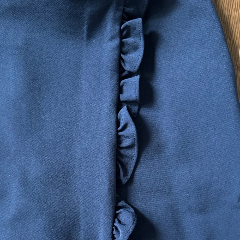 Express Navy Ruffle Women's Skort - Picture 2 of 5